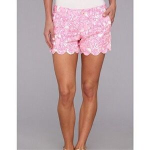 Lilly Pulitzer The Buttercup Short in She’s A Fox Scallop Hem Floral Pink 0‎